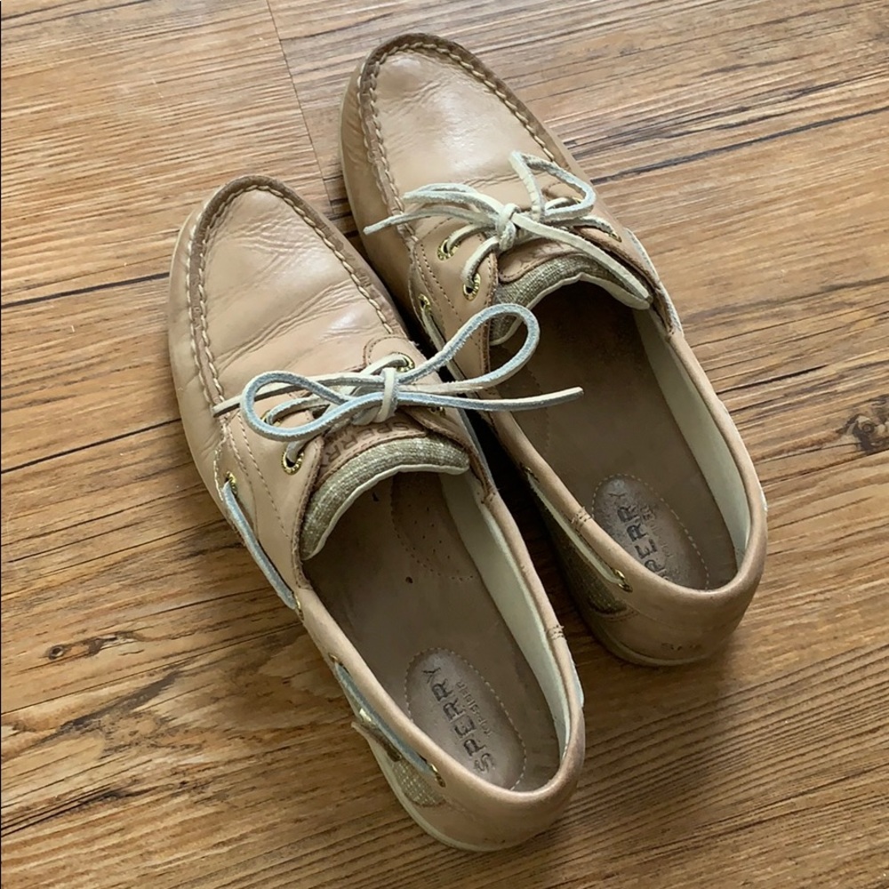 Women’s Sperry boat shoes